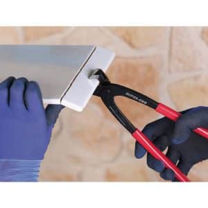 Tenaza rusa 9" con mangos plastificados Super Ego 507090000